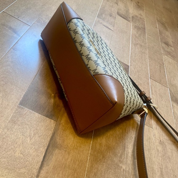 Michael Kors 🌸 CROSBY 🌸 MediumLogo Crossbody Bag - Picture 8 of 9